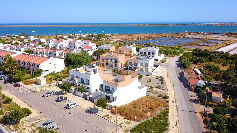 Villa in Quelfes - view 1