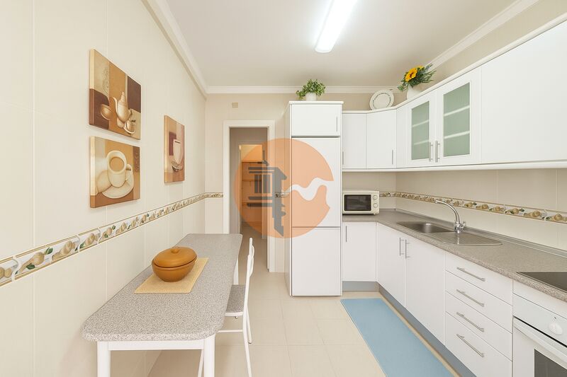 Apartment in Quelfes - view 1