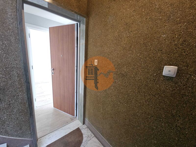 Apartment in Amadora - view 1