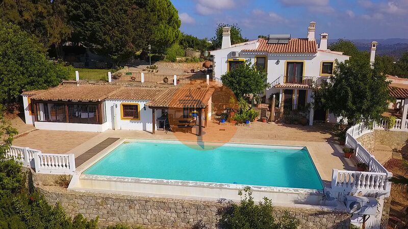 Villa in Estoi - view 1