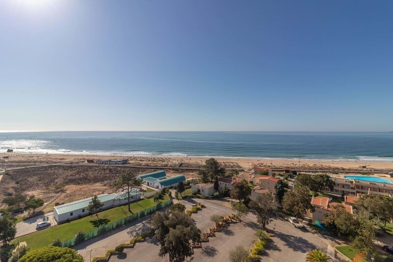 Apartment in Montes de Alvor - view 1