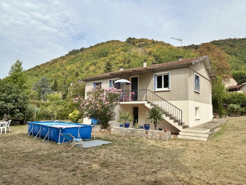 House in Sarlat-la-Caneda - view 1