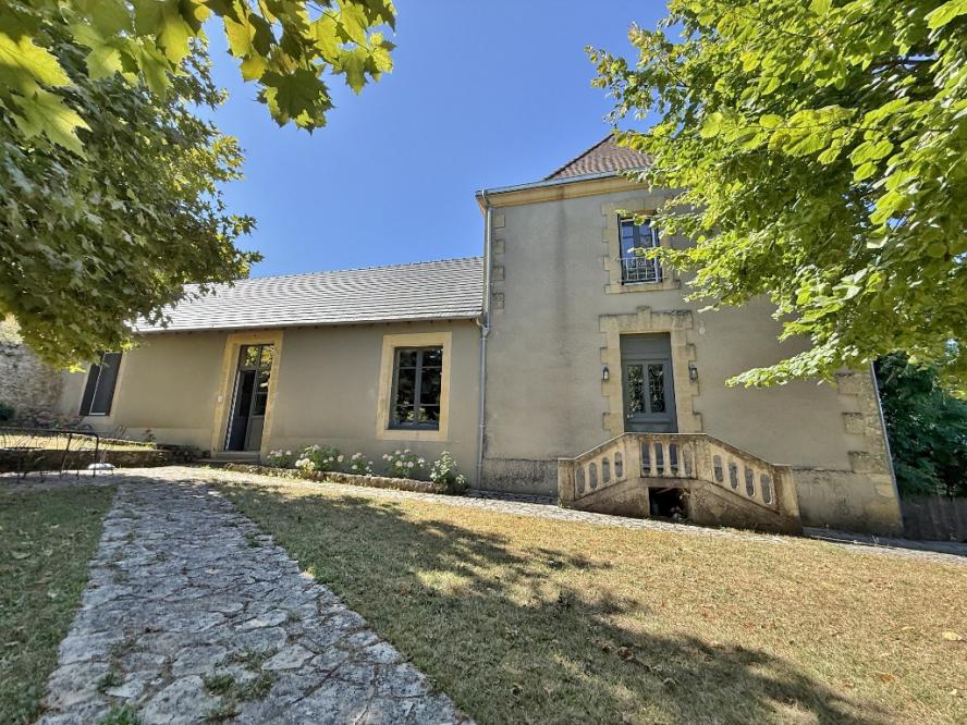 House in Sarlat-la-Caneda - view 1