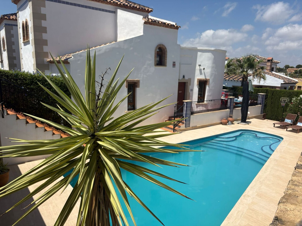 Villa in Alicante - view 1