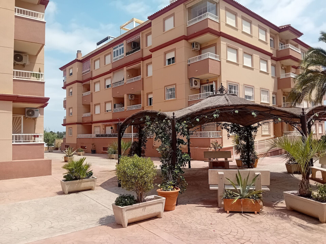 Apartment in Alicante - view 1