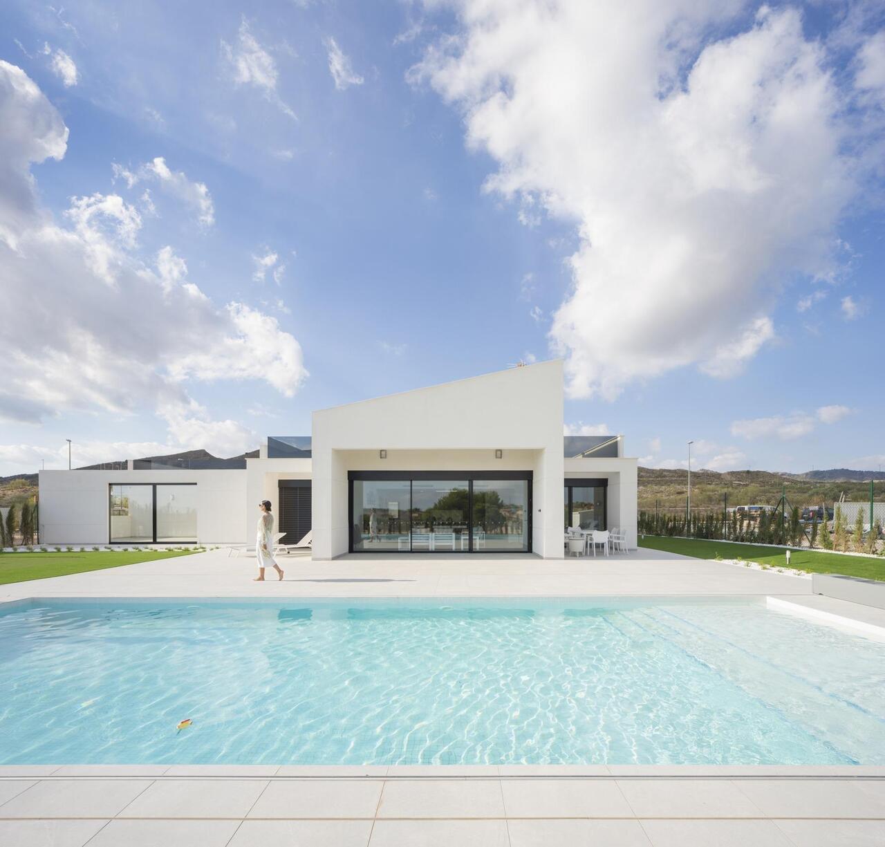 Villa in Murcia - view 1