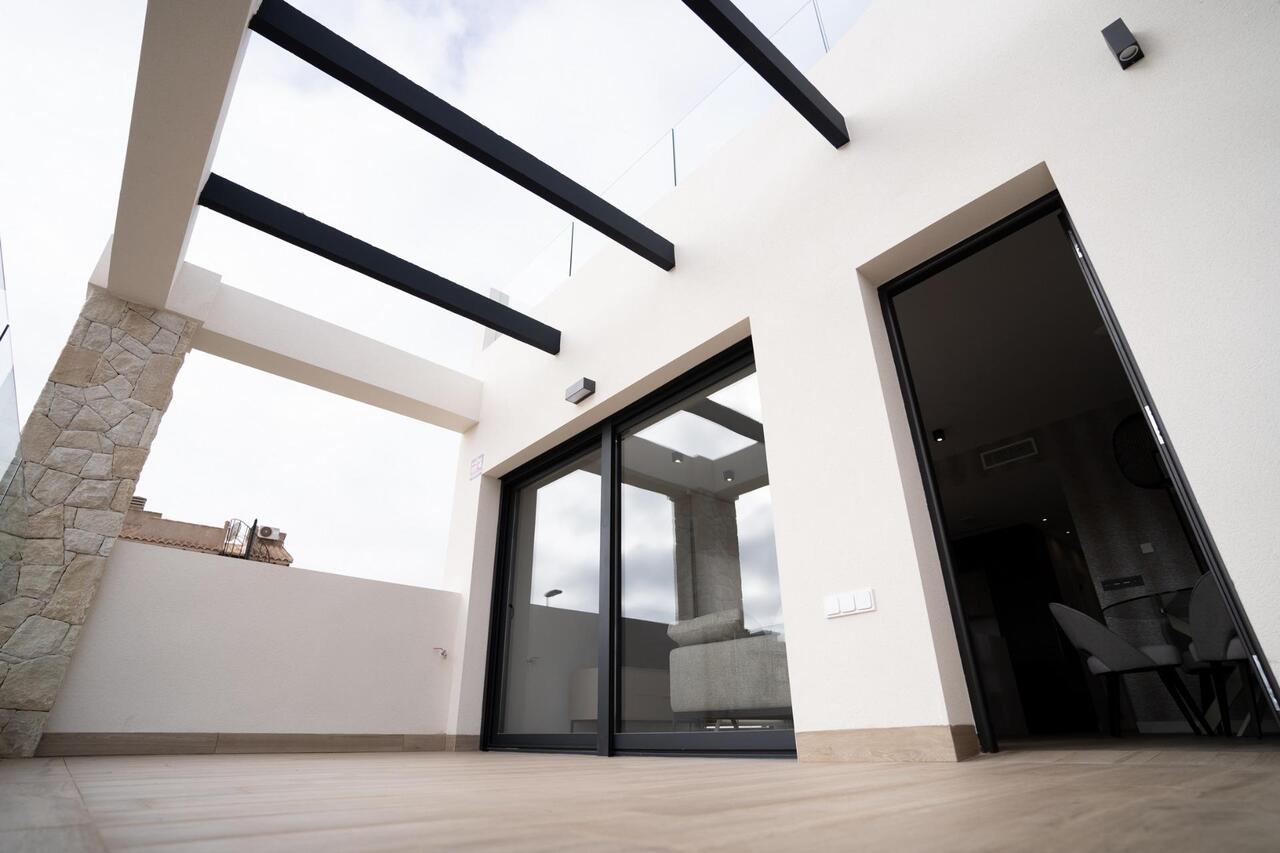 House in Urbanizacion los Balcones - view 1