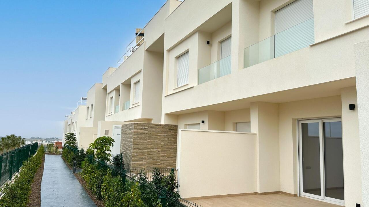 Apartment in Alicante - view 1