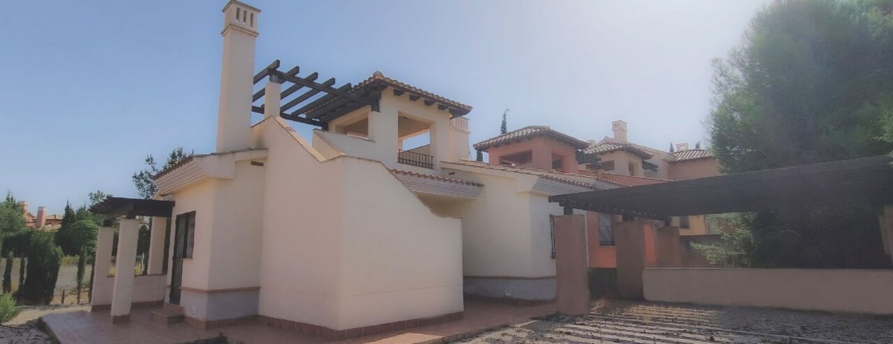 Villa in Fuentealamo - view 1