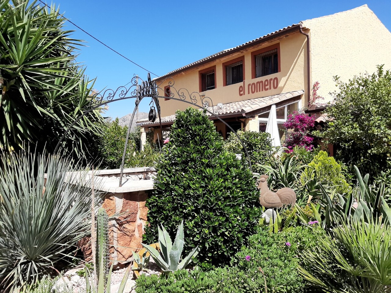 House in Barbarroja - view 1
