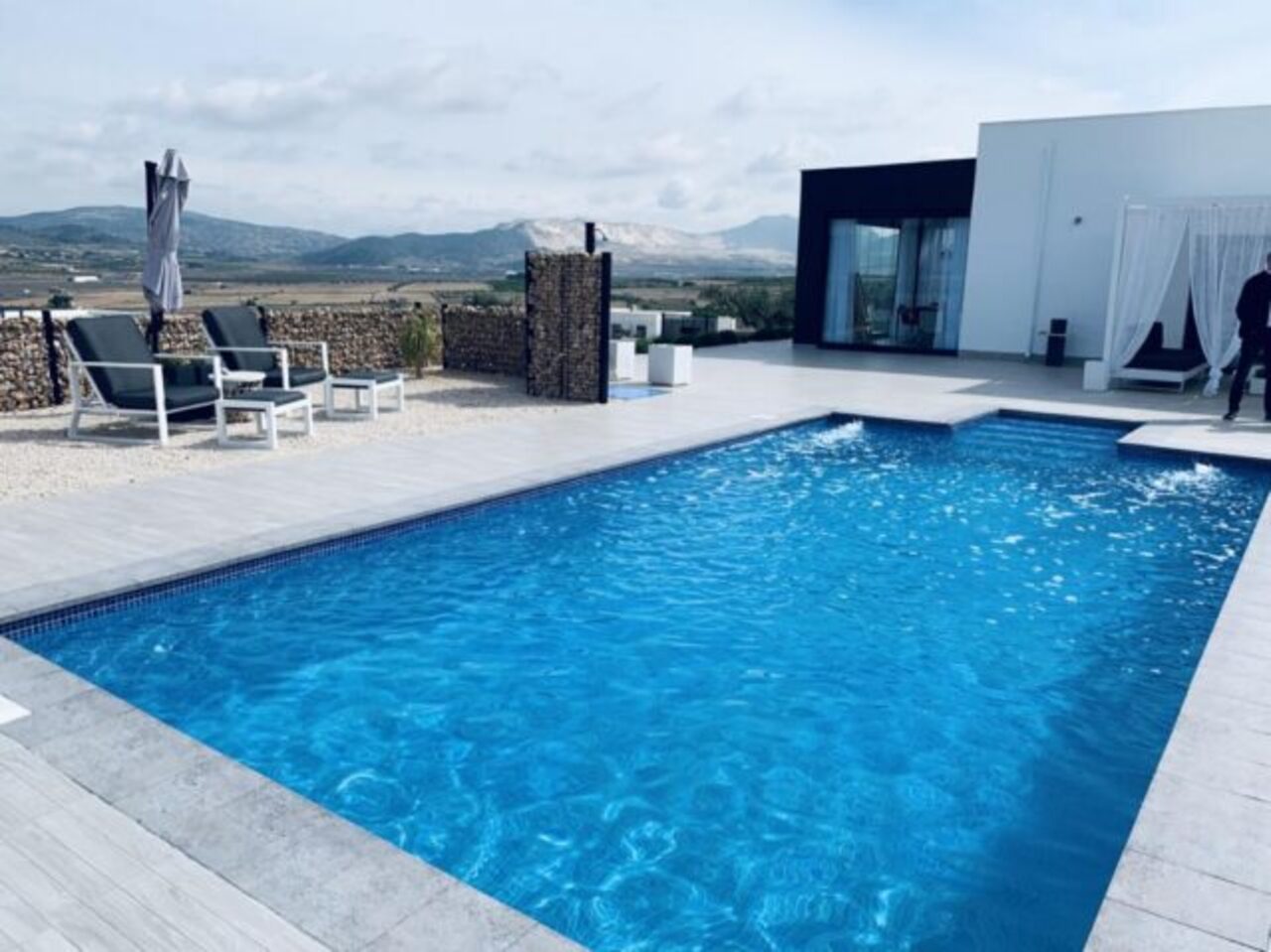 Villa in Alicante - view 1