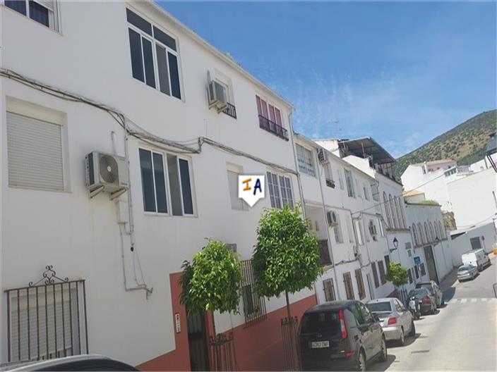 Apartment in Carcabuey - view 1
