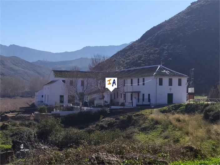 Farm, Ranch or Equestrian in Malaga - view 1