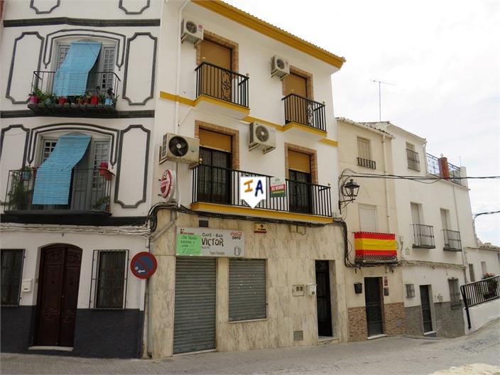 House in Jaen - view 1
