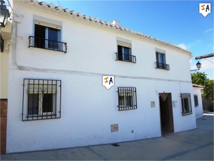 House in Granada - view 1