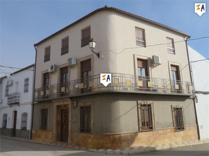House in Bobadilla - view 1