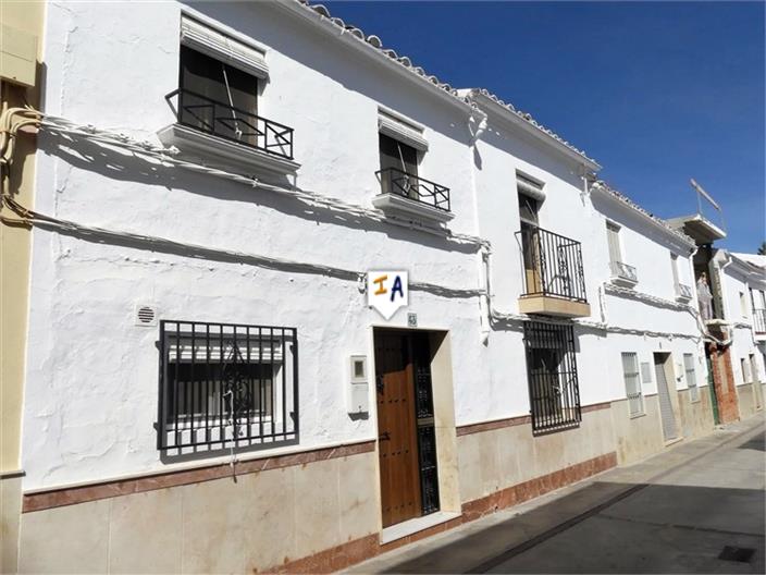 House in Carcabuey - view 1