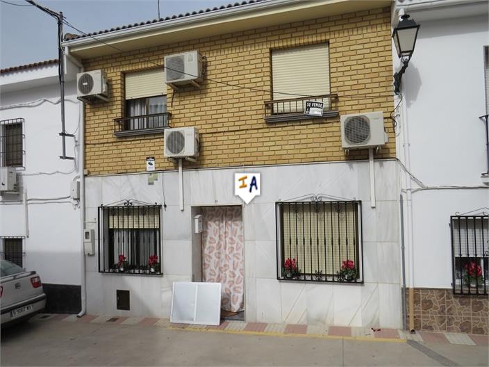 House in Bobadilla - view 1