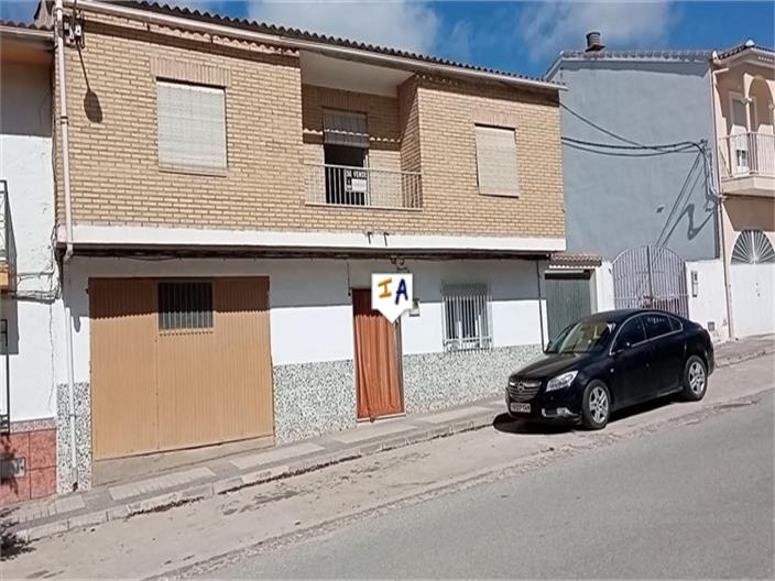 House in Granada - view 1
