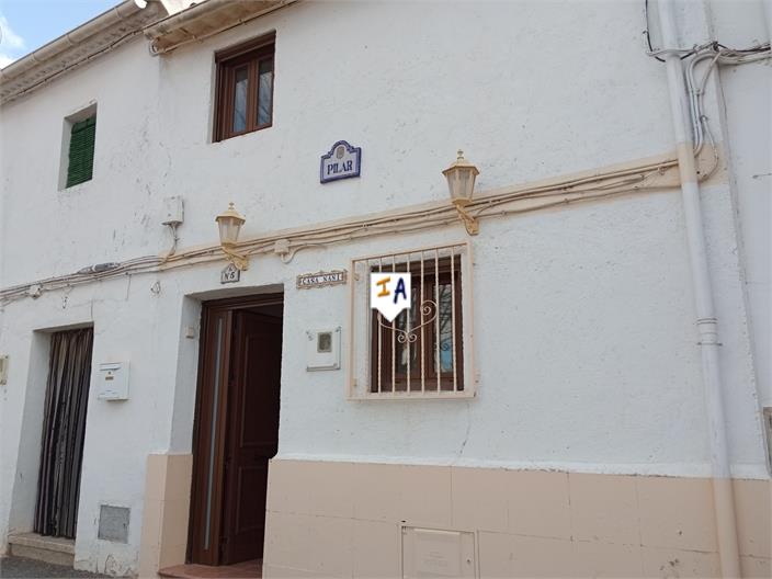 House in Granada - view 1
