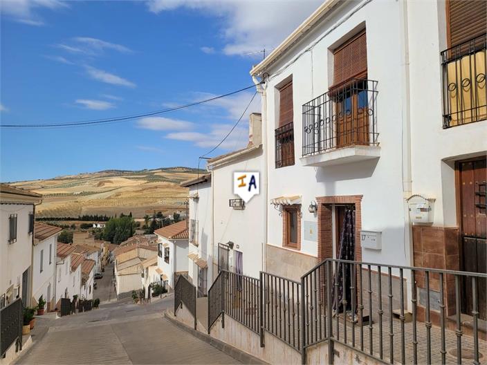 House in Granada - view 1