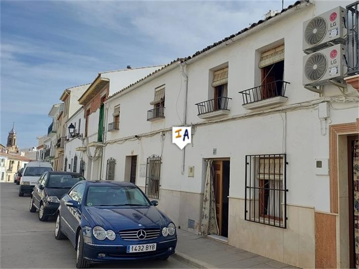 House in Carcabuey - view 1