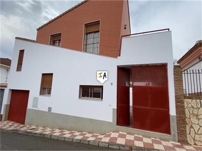 House in Granada - view 1