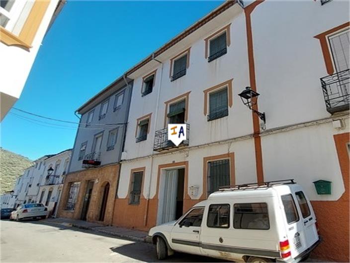 House in La Guardia de Jaen - view 1