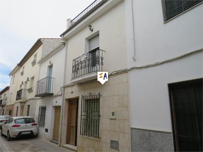 House in Alcaudete de la Jaya - view 1