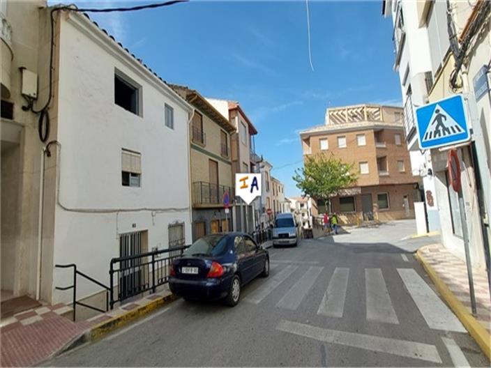 House in La Guardia de Jaen - view 1