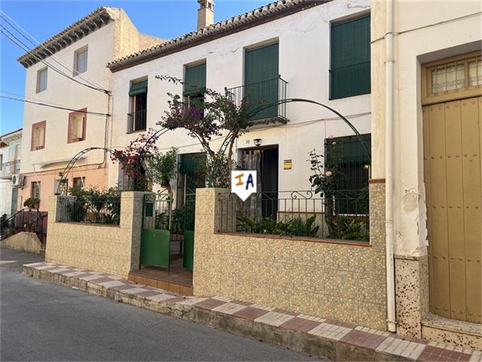 House in Granada - view 1