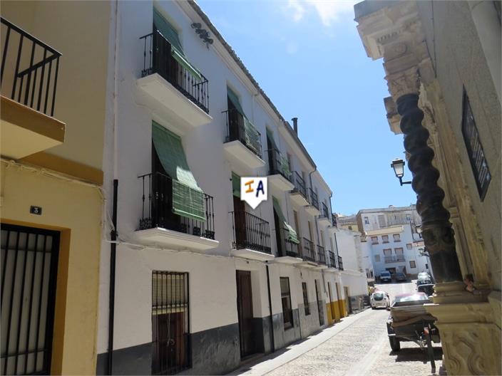 House in Alcaudete de la Jaya - view 1