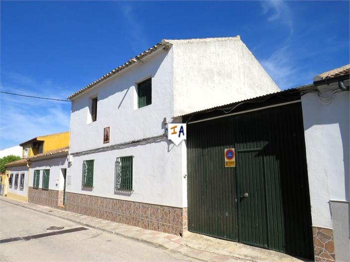 House in Jaen - view 1