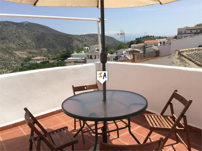 House in Granada - view 1