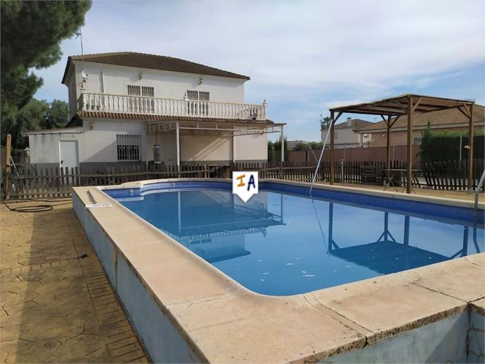 Villa in Cordoba - view 1
