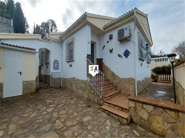Villa in Granada - view 1