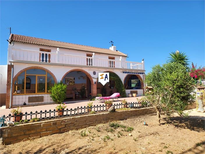 Villa in Puente-Genil - view 1