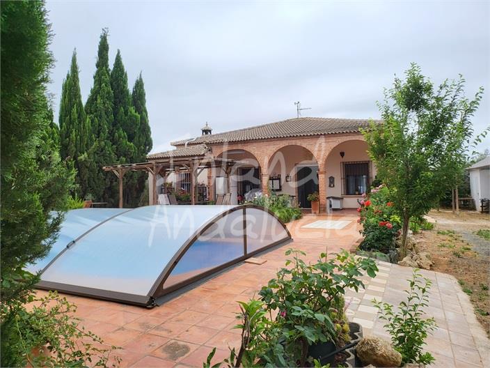 Villa in Casariche - view 1