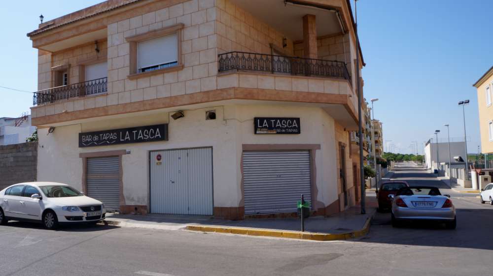 Apartment in Alicante - view 1