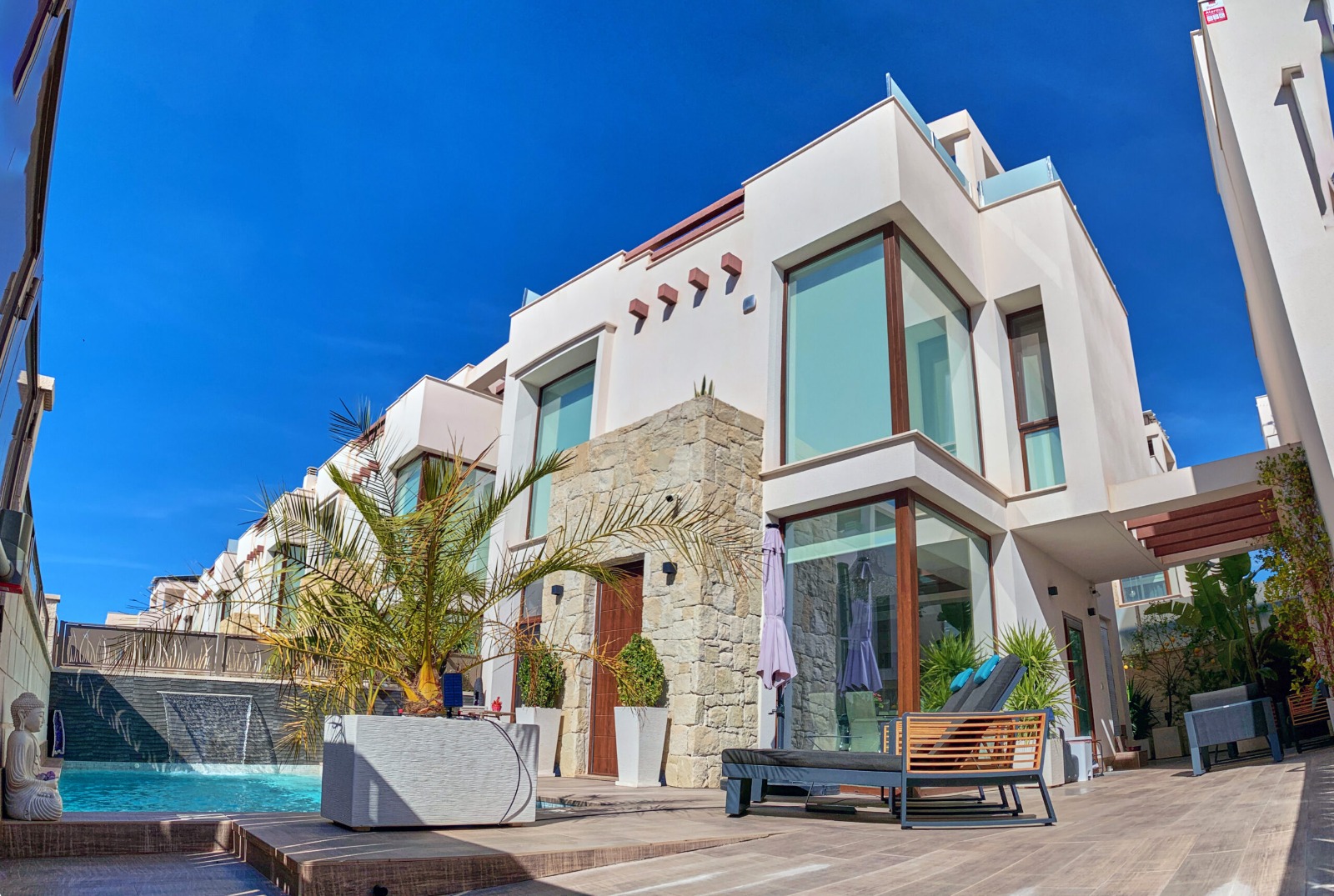 Villa in Alicante - view 1