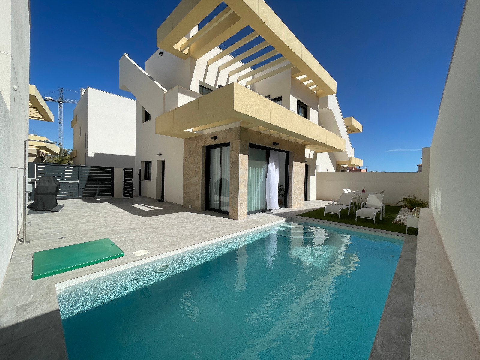 House in Los Montesinos - view 1