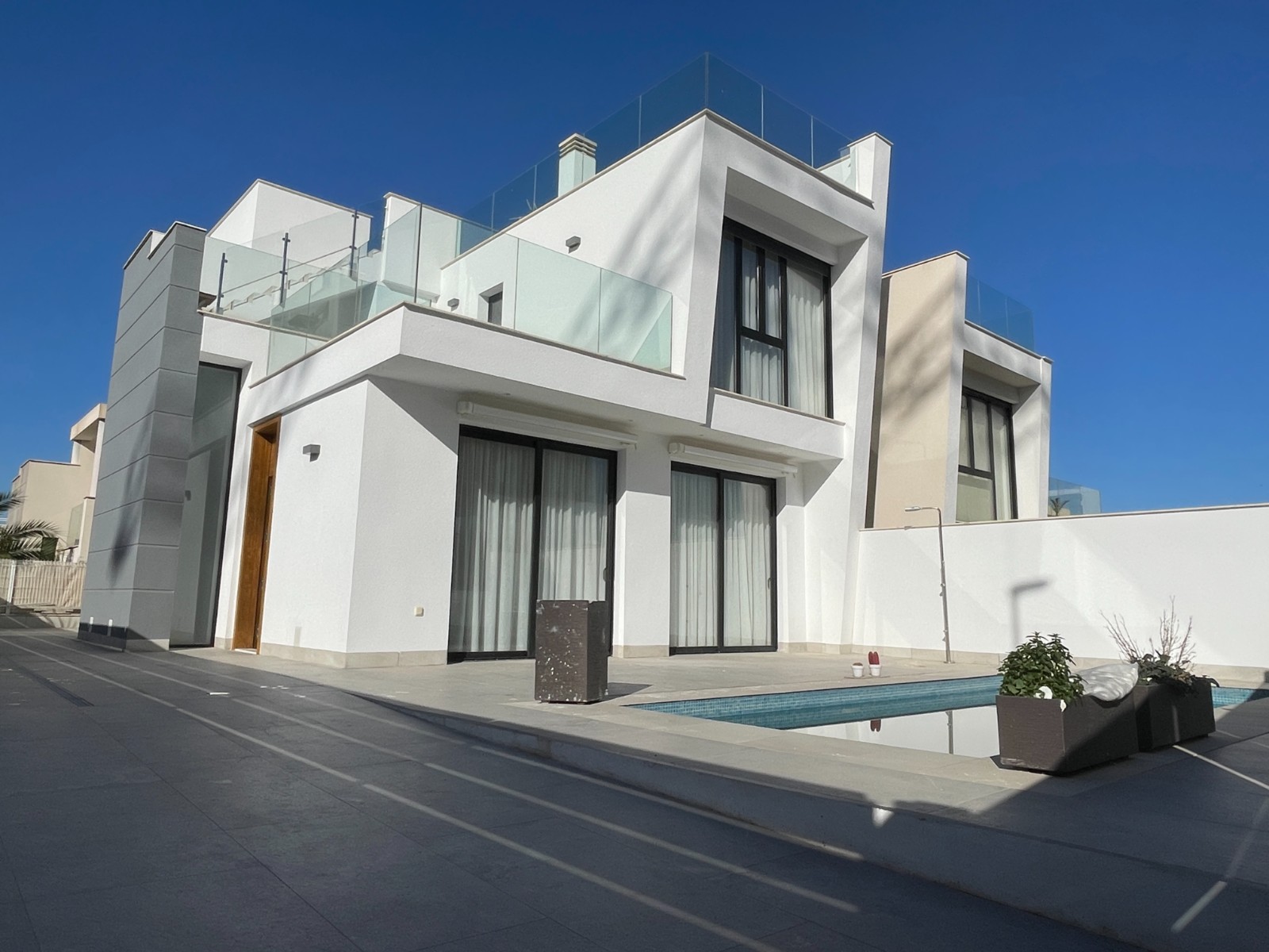 House in Alicante - view 1