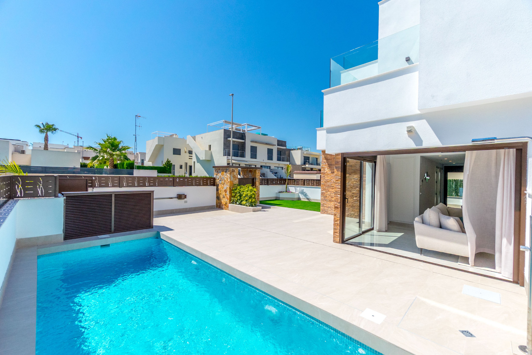 House in Alicante - view 1