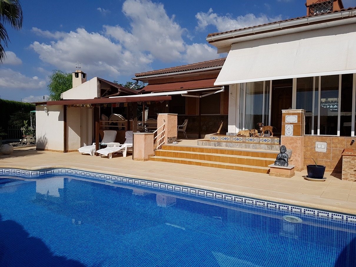 House in Alicante - view 1