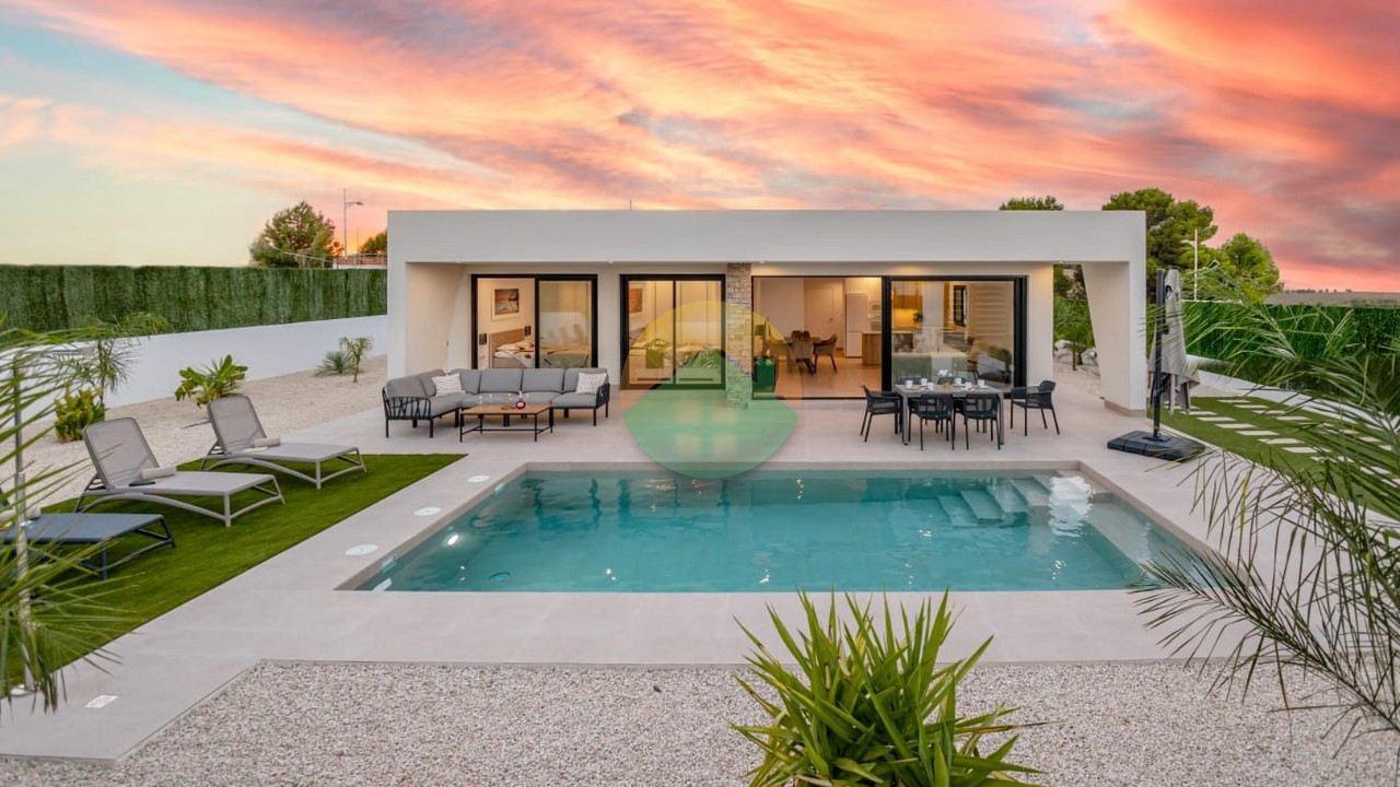 House in Murcia - view 1