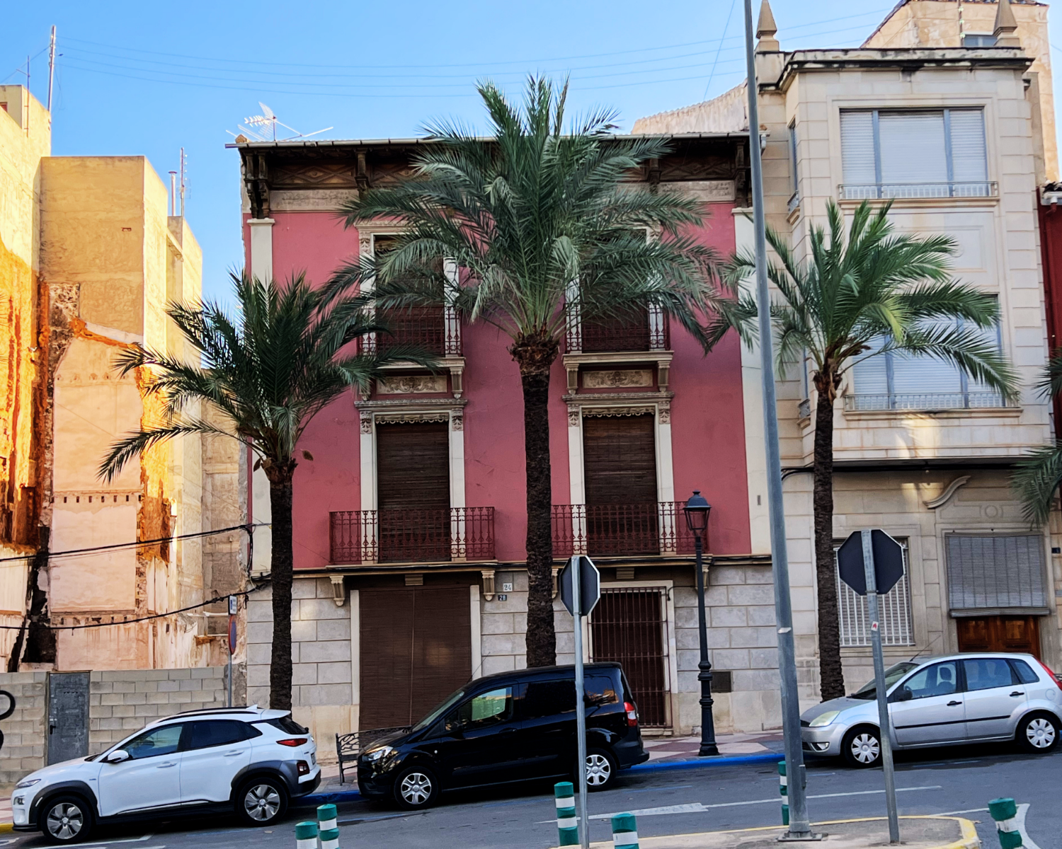House in Alicante - view 1