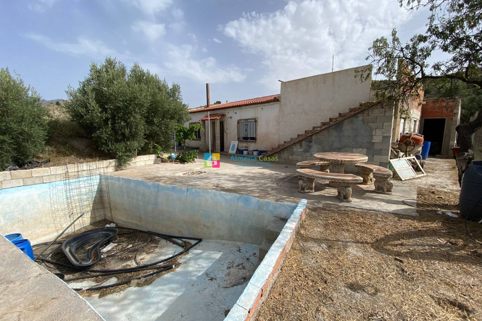 House in Lucar - view 1