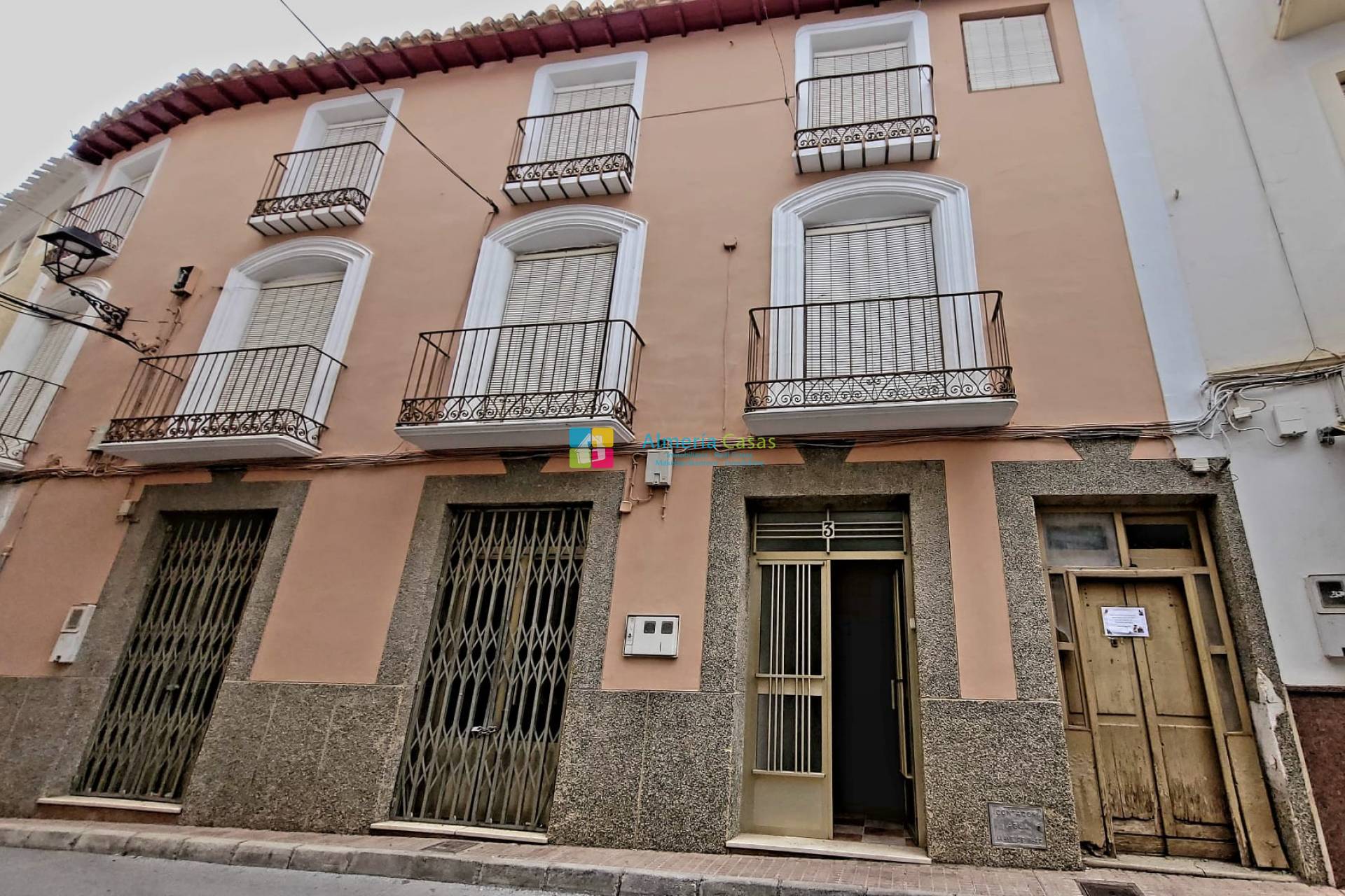 House in Cullar de Baza - view 1
