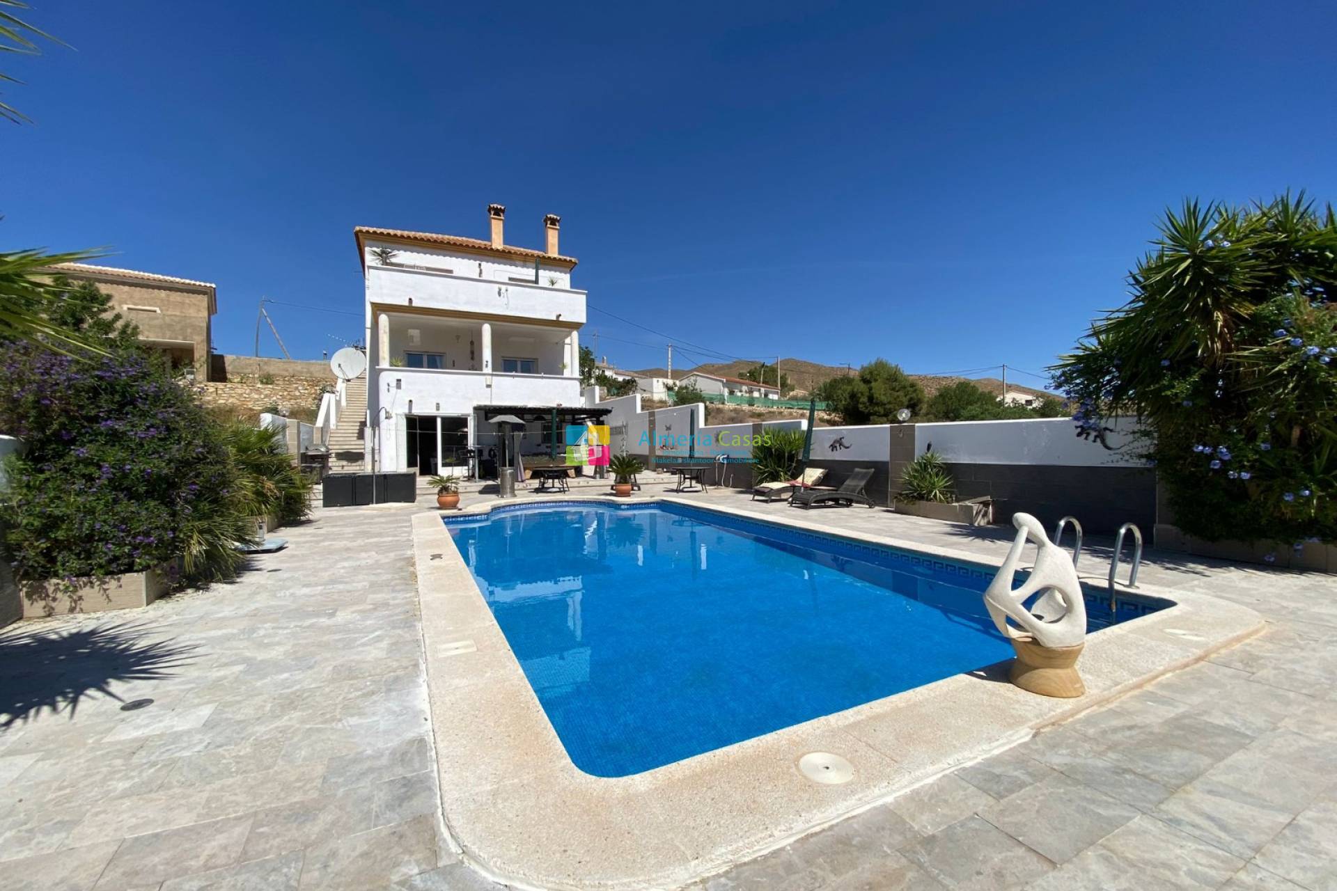 Villa in Almeria - view 1