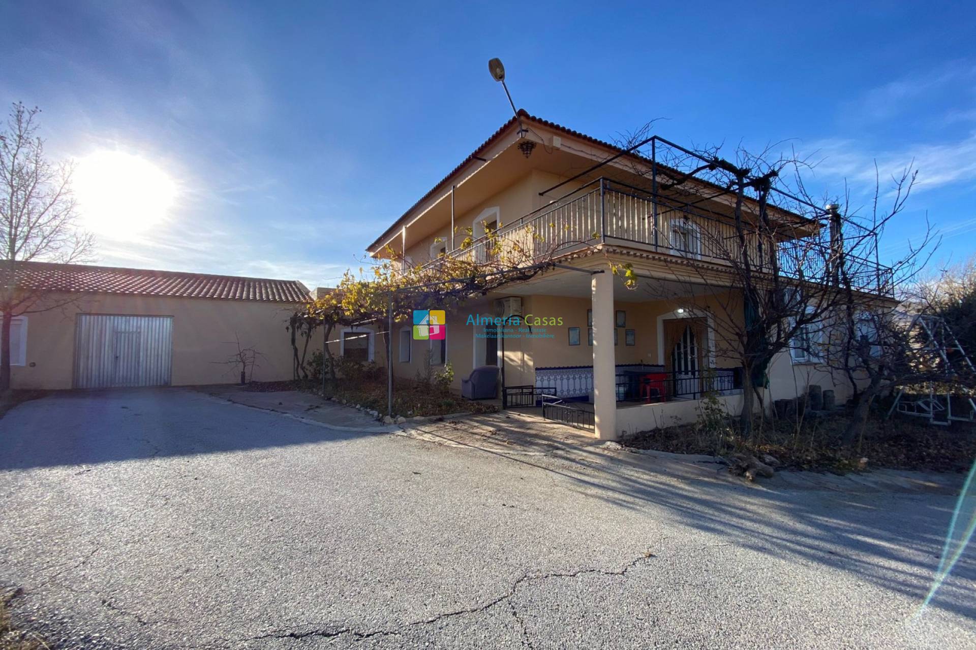 House in Chirivel - view 1